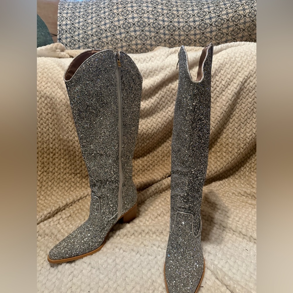 Tall Sequined Boots 8m